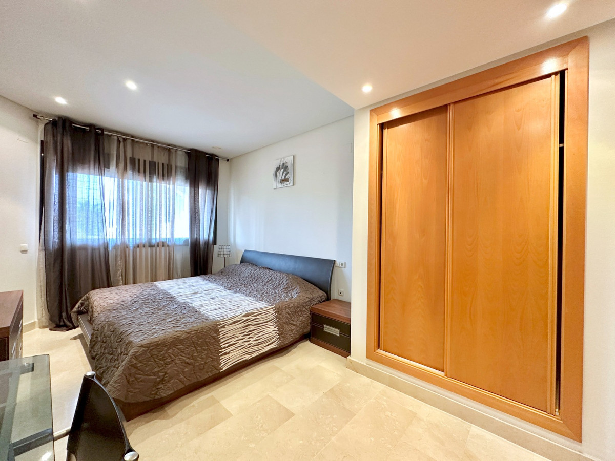 8fbce1b26bf0a696a5f06cb4e487f14d - 15