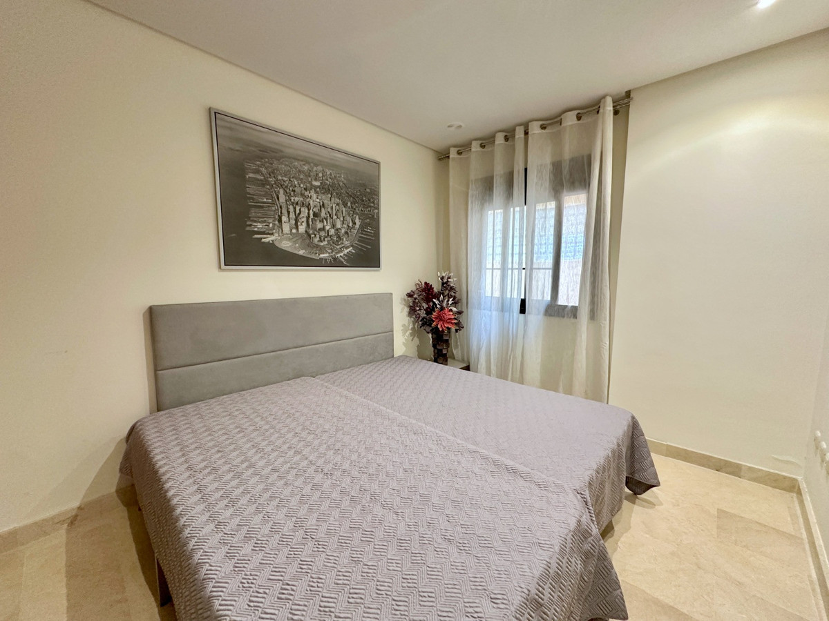 8fbce1b26bf0a696a5f06cb4e487f14d - 18