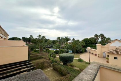 8fbce1b26bf0a696a5f06cb4e487f14d - 25