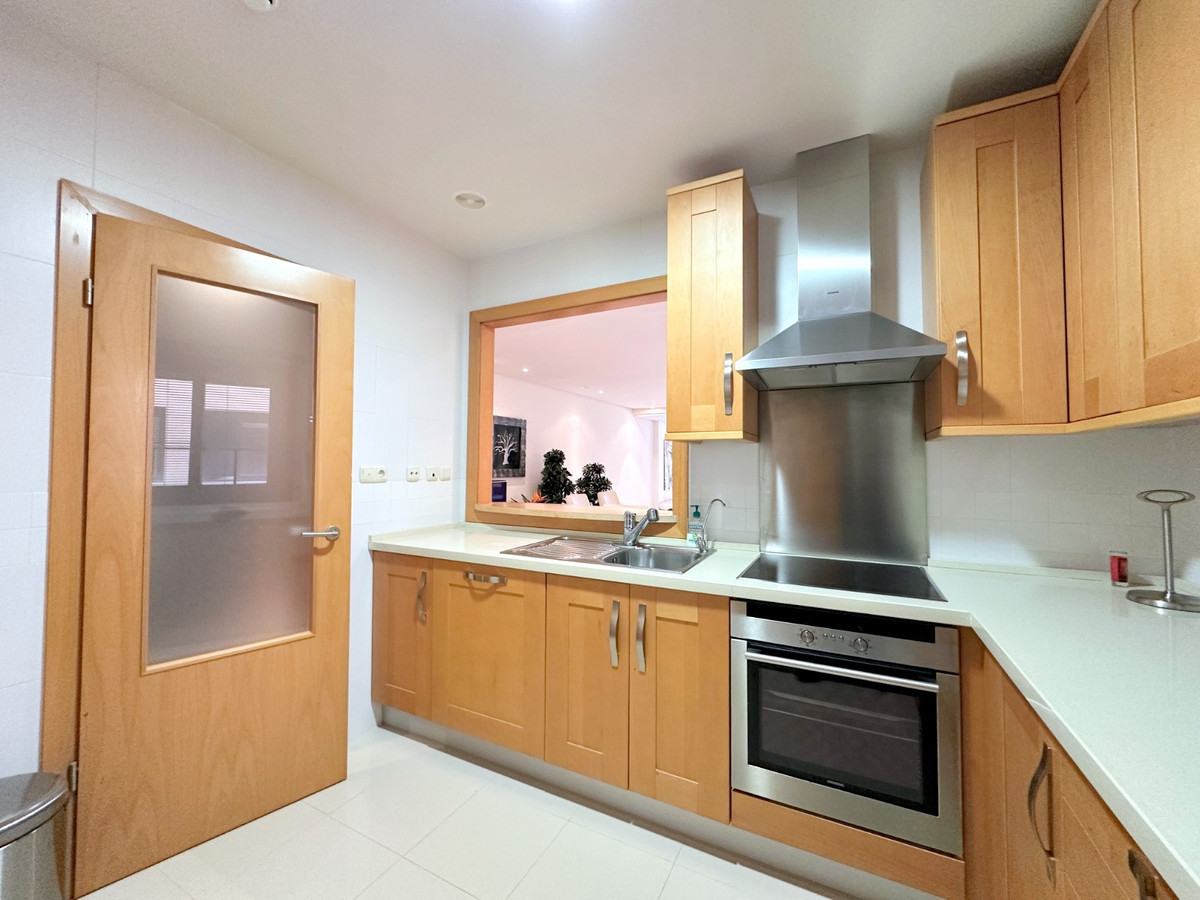 8fbce1b26bf0a696a5f06cb4e487f14d - 8