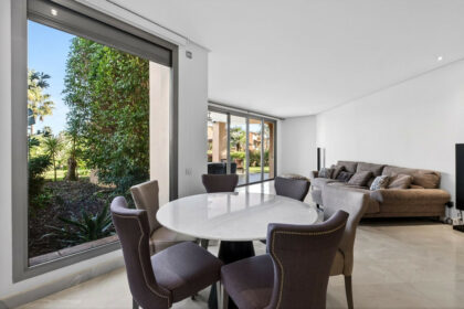 90b17a2cae818f46d20030b06df84845 - 1