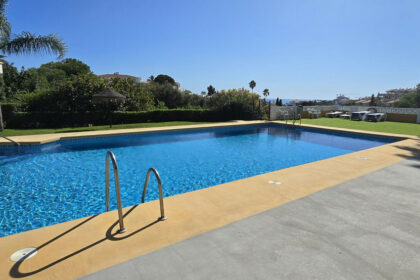 9140d30e8ff395bfa902ff7e529aa395 - 1