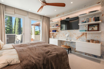 94db032b5999db39c7c85f7103b7482d - 12