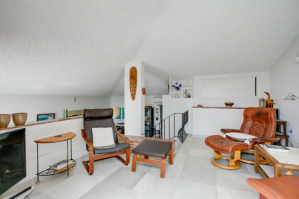 96015248e7e1afbae3a41212136b19a0 - 17