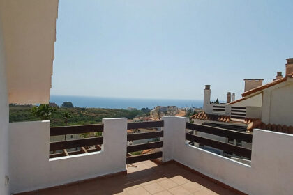 96255804f11ae572a102f351099fb699 - 12