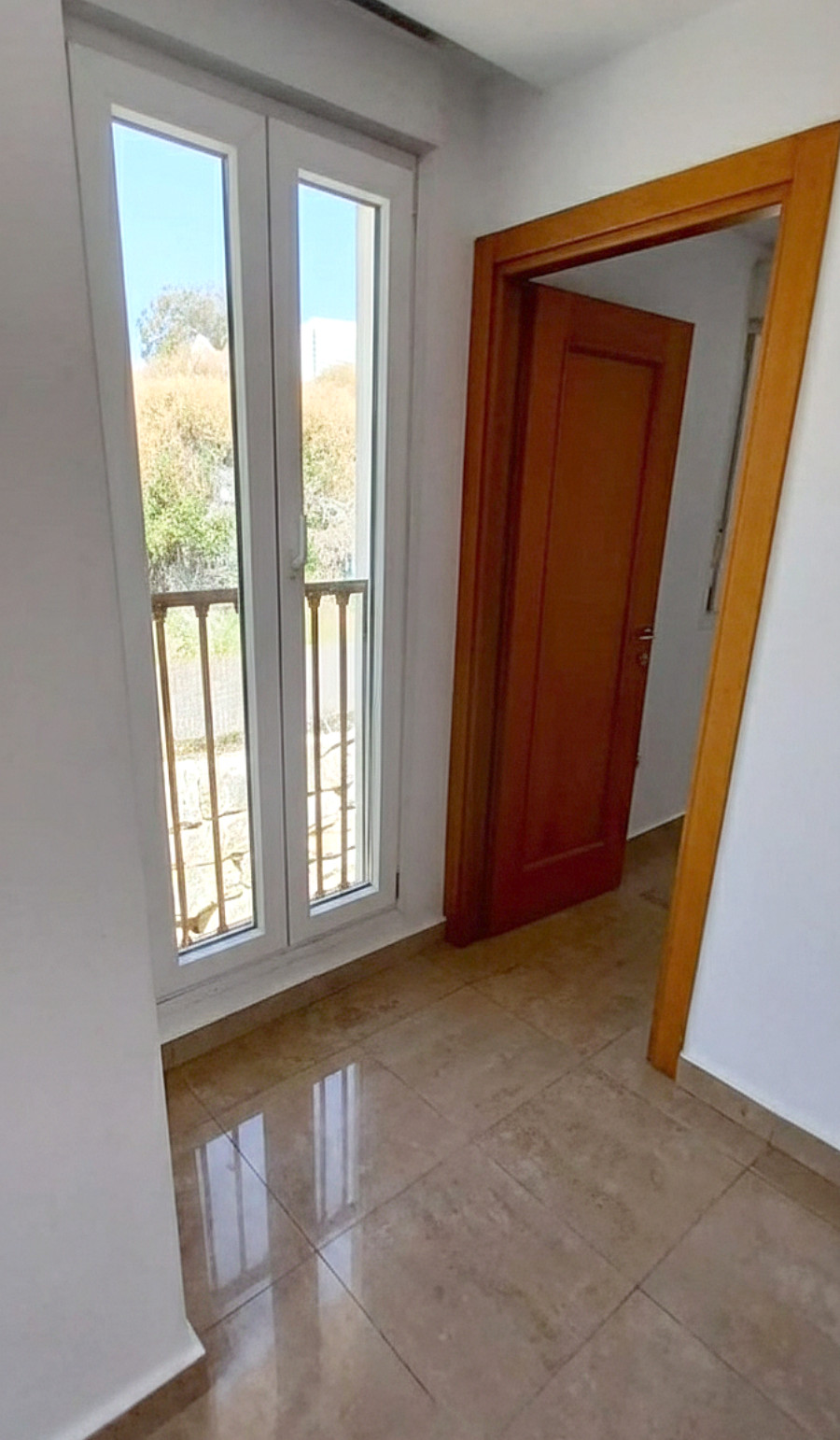 96255804f11ae572a102f351099fb699 - 24