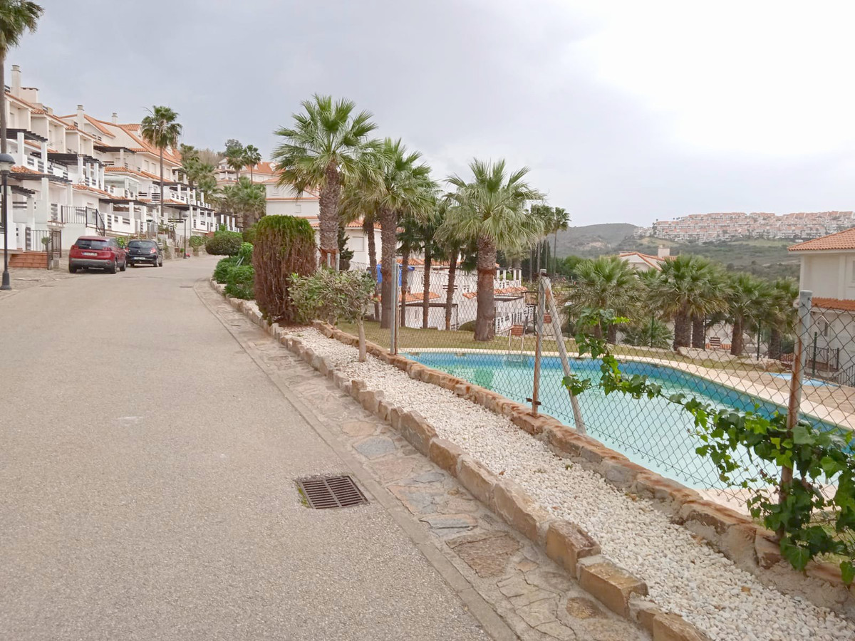 96255804f11ae572a102f351099fb699 - 27