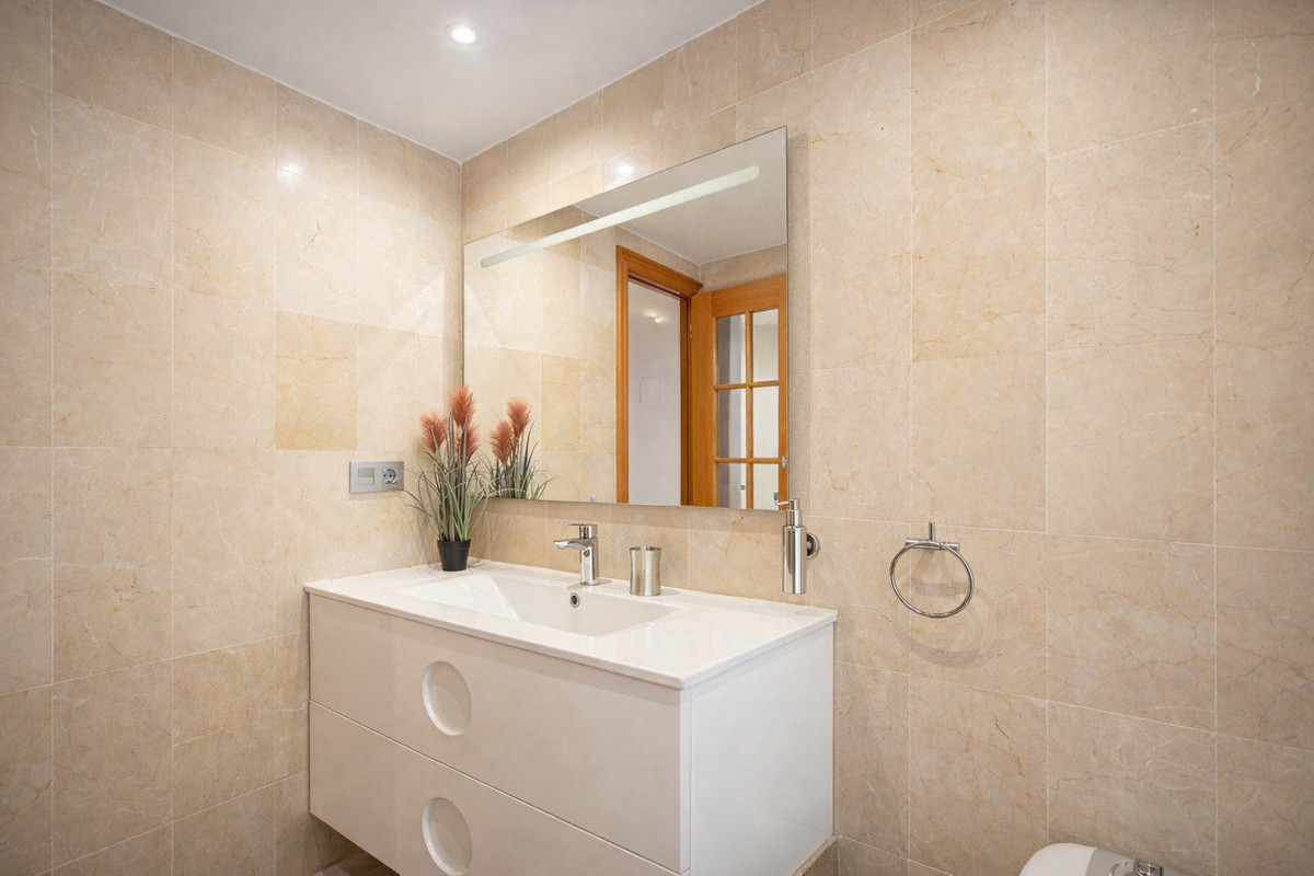 9669cadb48a0ef35adf83ad50882d8a0 - 14