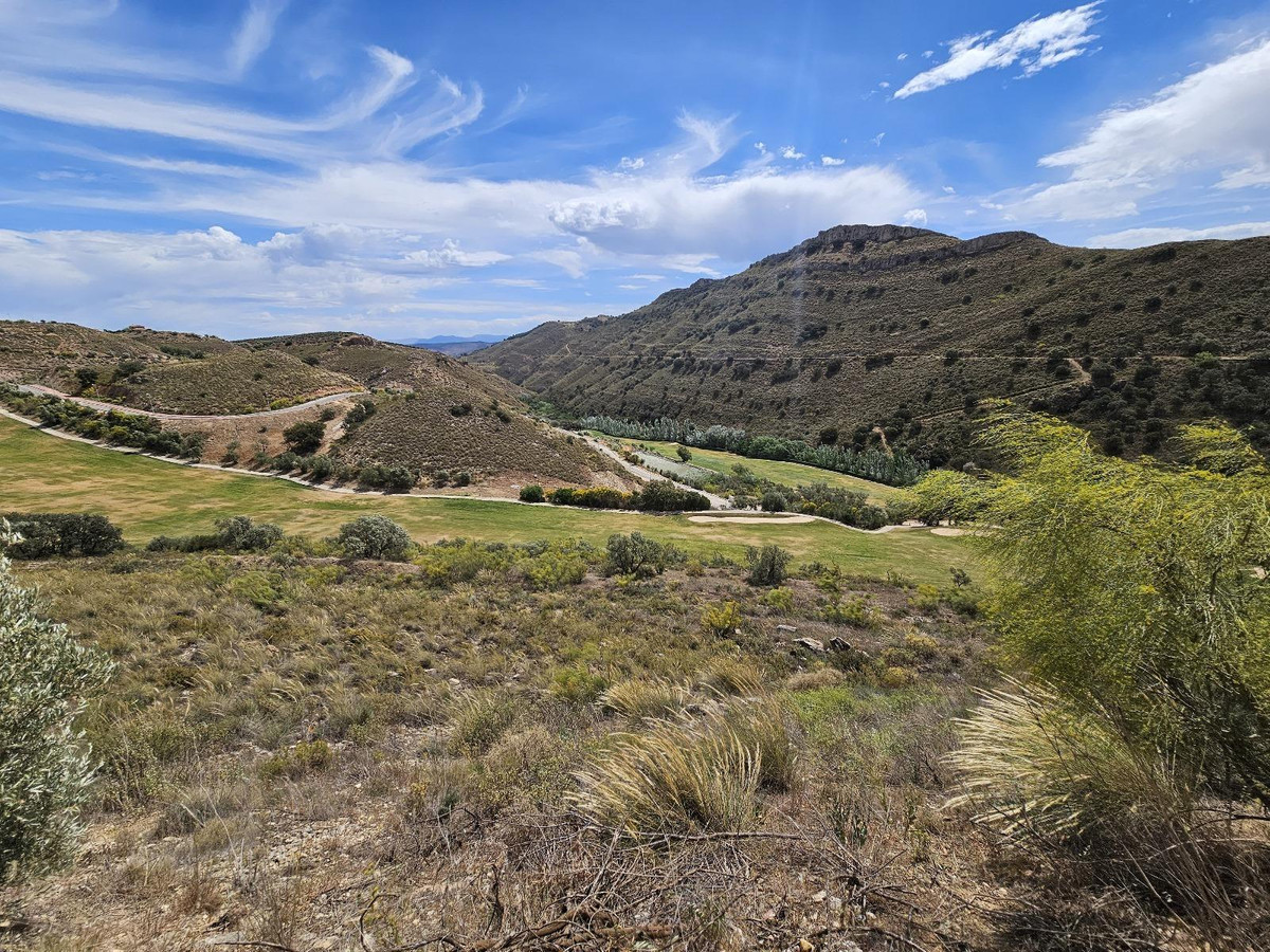 96f16b3c625d13167806ffee508e94f6 - 13