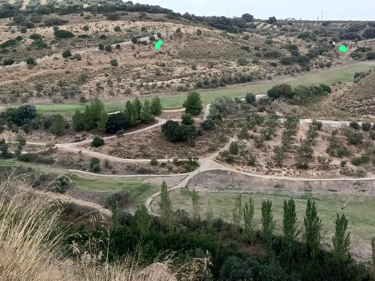 96f16b3c625d13167806ffee508e94f6 - 16