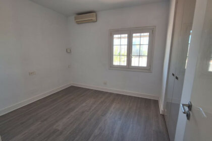 9947f7ee42a734949128919f8c1dbc1a - 17