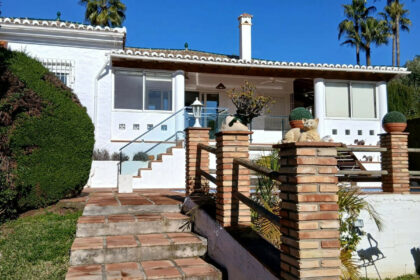 9ae80211a34ad00cd5a0c64dd74f1640 - 3