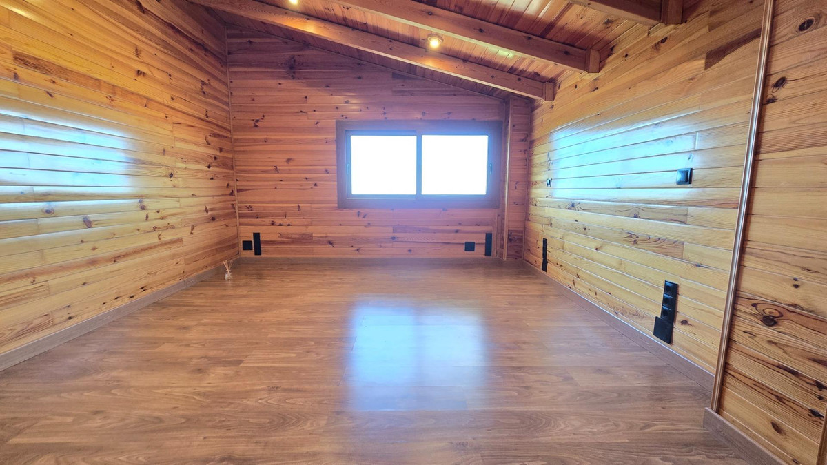 9c1daeff93c290765d8ca85bc74e0605 - 24