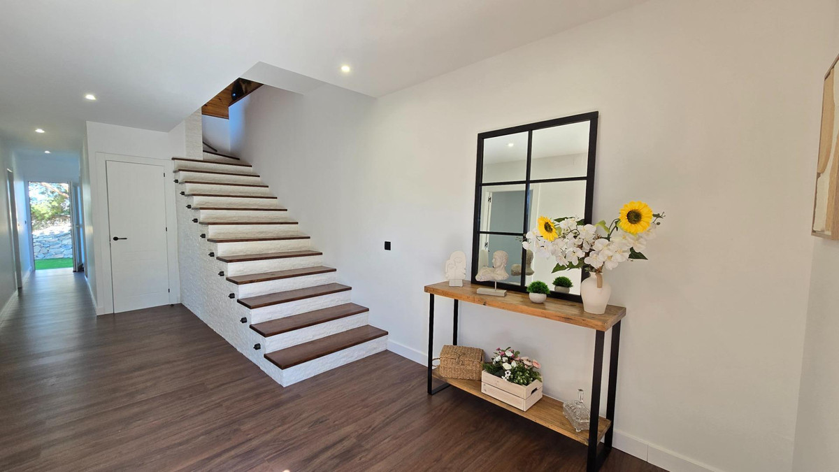 9c1daeff93c290765d8ca85bc74e0605 - 9