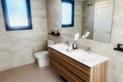 9c896eecb0da57c4ce82fbbf2043182c - 35