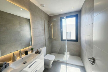 9dfa7af43864a576935bdb989e4c59ad - 26