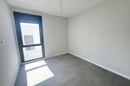 9dfa7af43864a576935bdb989e4c59ad - 27