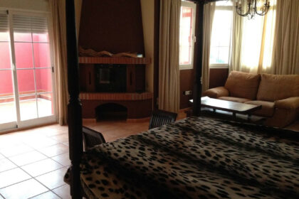 9f6c1a8faa93ad436dd489e98b3502c9 - 17