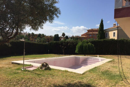 9f6c1a8faa93ad436dd489e98b3502c9 - 18