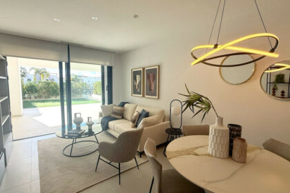 a0bac6c9b90c802abe461427b6ac4ff8 - 1