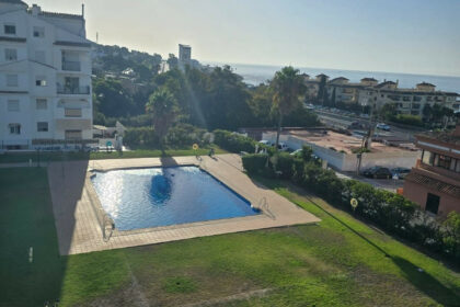 a2ac58b0ccfb7f8633f531fc4239d19a - 15