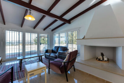 a38e24c412f7b1d34a89df65d8436e48 - 10