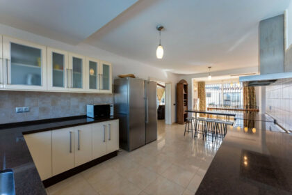 a38e24c412f7b1d34a89df65d8436e48 - 14