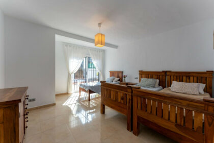 a38e24c412f7b1d34a89df65d8436e48 - 18