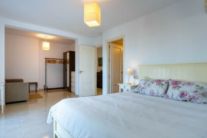 a38e24c412f7b1d34a89df65d8436e48 - 25