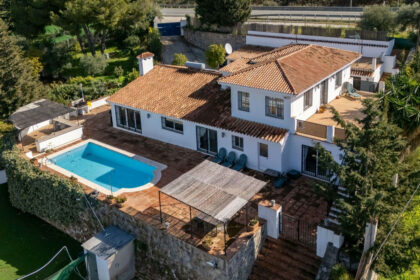 a38e24c412f7b1d34a89df65d8436e48 - 44