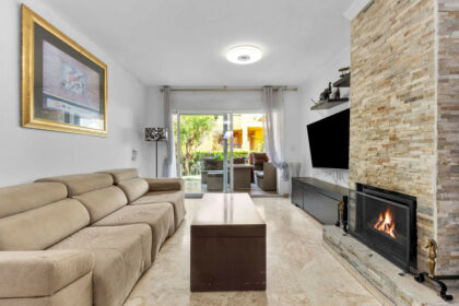 a6a01d8d3d6713373df7f9d302566f60 - 4