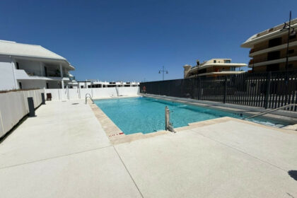 a7c8483b943d6fee2d20c62c0f67a3cb - 1