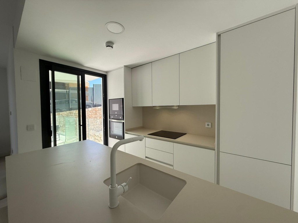 a7c8483b943d6fee2d20c62c0f67a3cb - 14