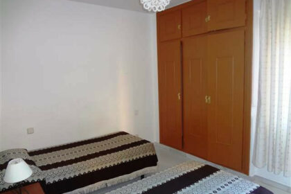 a9321b12f7b12a57652b82ac155f4bc3 - 18