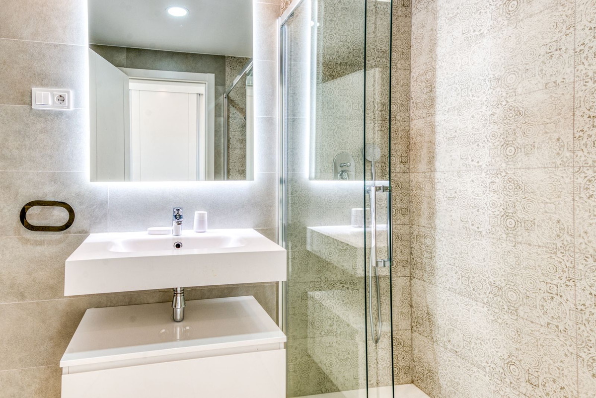 a95dc2c3c9925a2cf8d1bf87493c3c2a - 16