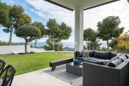 a9867bc68329e15735aafef38d3fc9da - 1