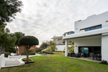 a9867bc68329e15735aafef38d3fc9da - 4