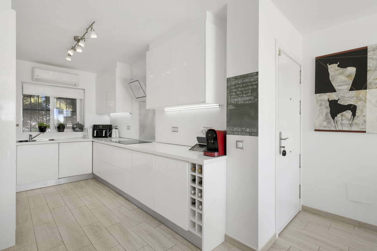 ab78cf849768938a82c97d9a01c57640 - 11