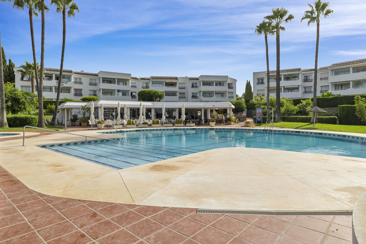 ab78cf849768938a82c97d9a01c57640 - 22