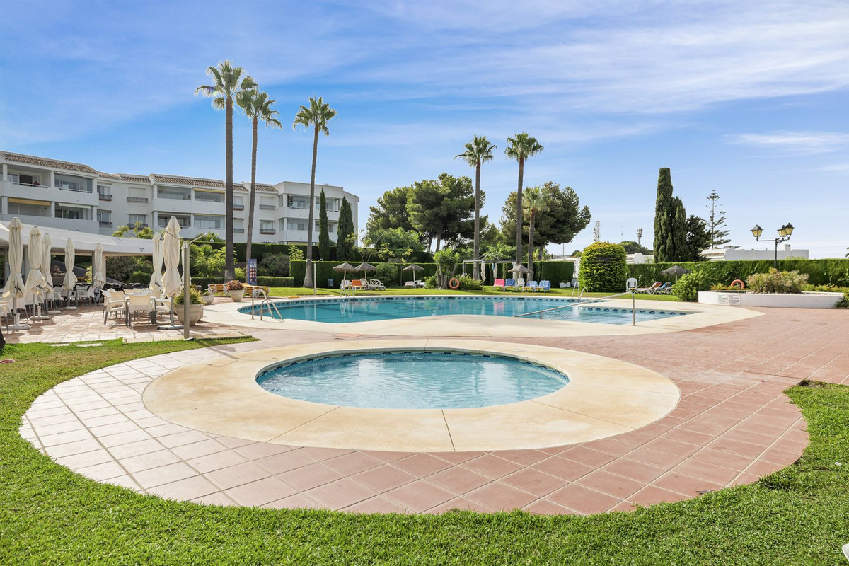 ab78cf849768938a82c97d9a01c57640 - 34