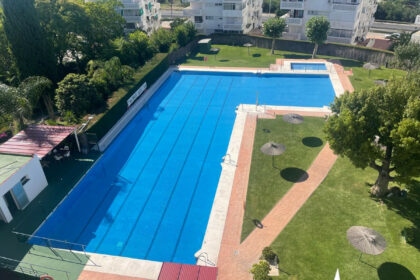 ad1752840164f42c404ab6d139992d61 - 1