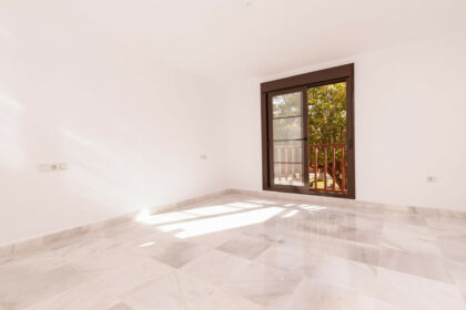 b016e870ae4bfae06519bb9b35b4b80c - 35