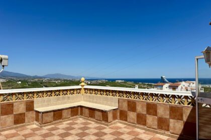 b3f680faf4d0c5cdcf683023f02fb8ea - 24