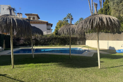 b5f8d75ef883ced3da1feb800927c840 - 1