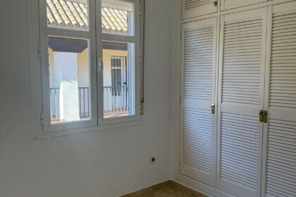 b5f8d75ef883ced3da1feb800927c840 - 13