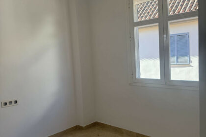 b5f8d75ef883ced3da1feb800927c840 - 14