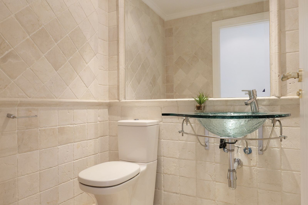 b62feb5497935637ceb85aa1822b216f - 10