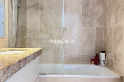 b70ecc77db25cb831e7064be625c3933 - 15