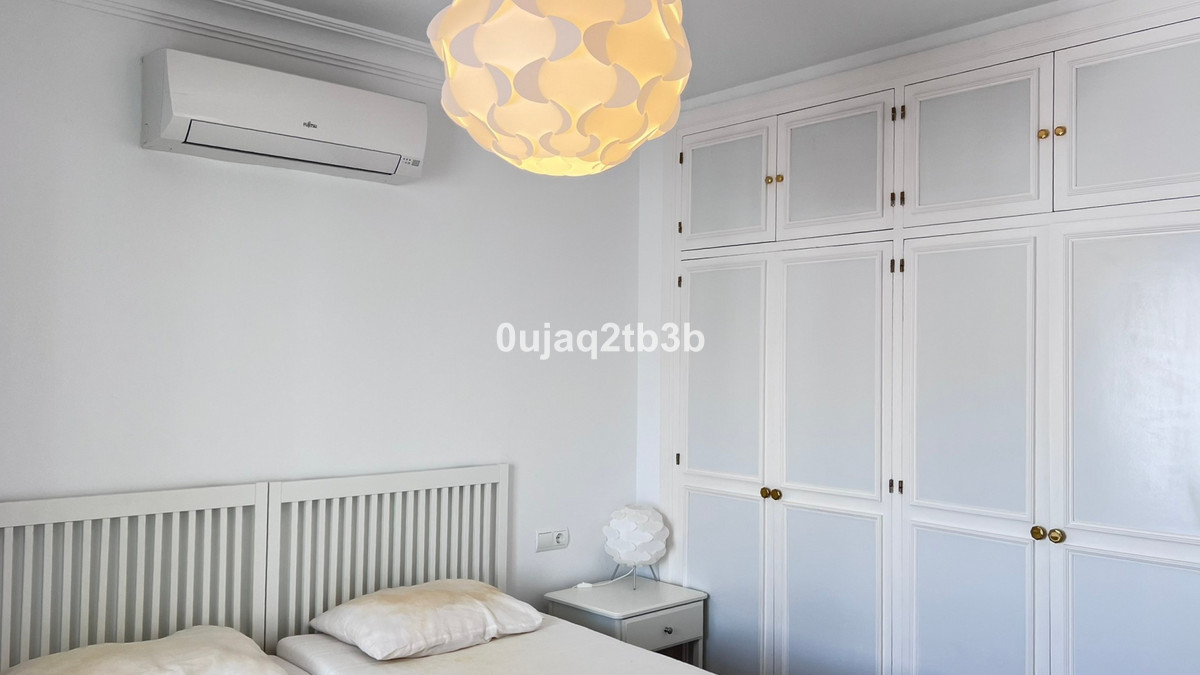 b70ecc77db25cb831e7064be625c3933 - 21