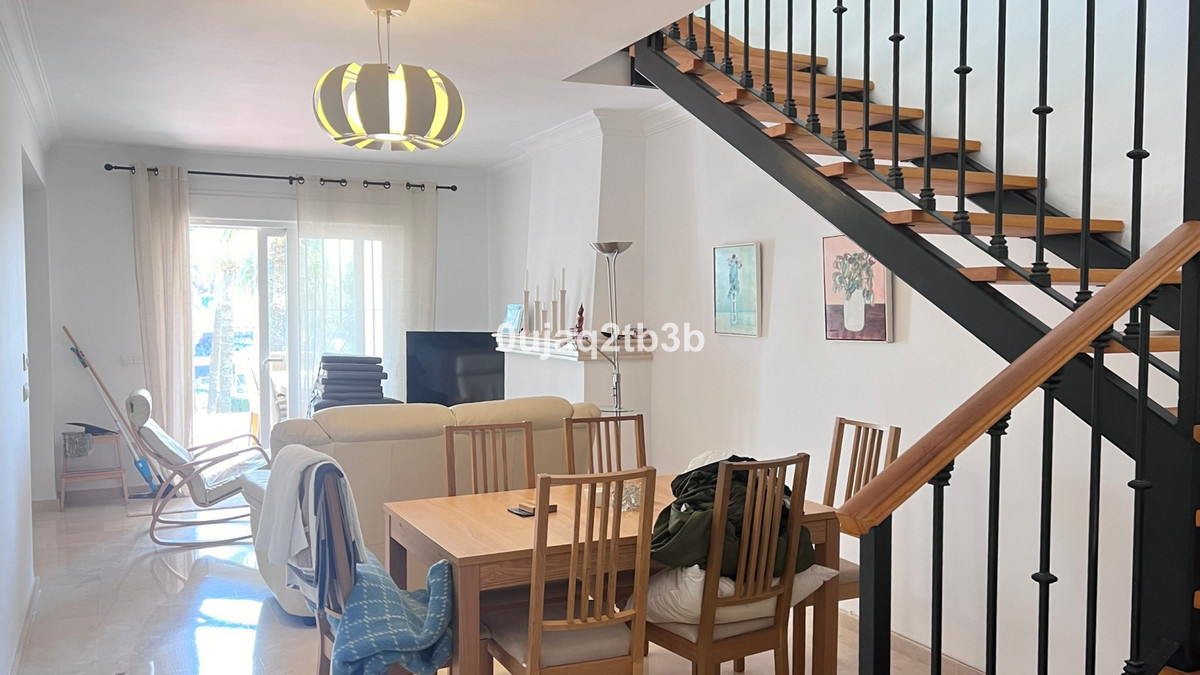 b70ecc77db25cb831e7064be625c3933 - 33